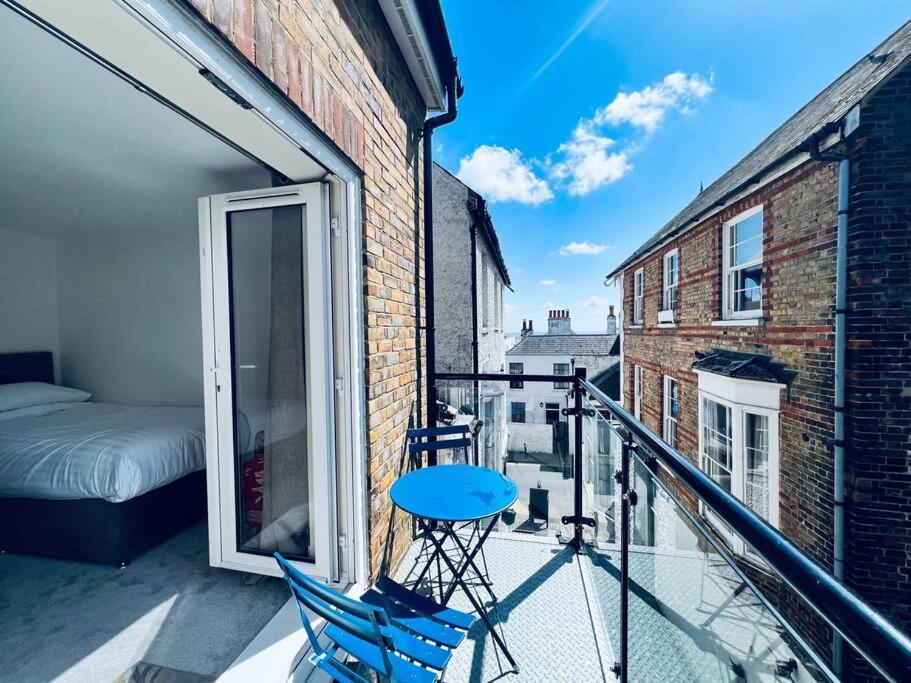 100 Steps To Broadstairs Beach - 2 Bedroom 3 Beds Exteriör bild