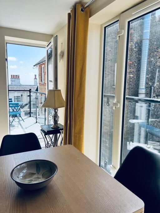 100 Steps To Broadstairs Beach - 2 Bedroom 3 Beds Exteriör bild